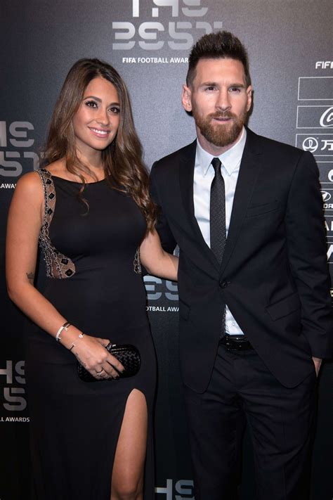 antonella roccuzzo|Lionel Messi and Antonela Roccuzzos Relationship。